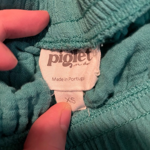 Piglet in Bed Ocean Green Cotton Gauze Pajama Set - Picture 5 of 6